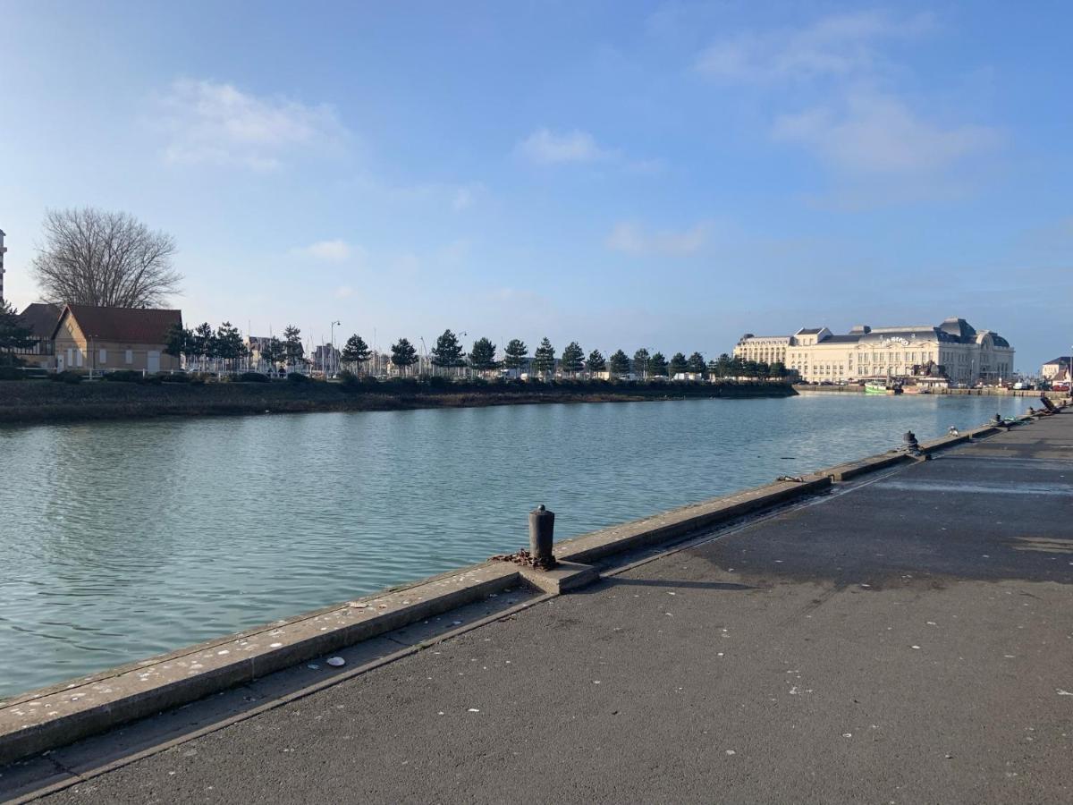 Hauteurs De Trouville - Studio Avec Terrasse Au Calme Exterior foto